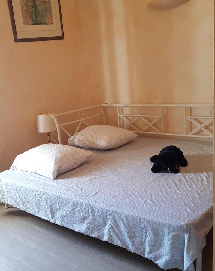 Apartamento Magnifique Duplex Vue Palais Des Papes Pres De Pont D'Aviñón Exterior foto